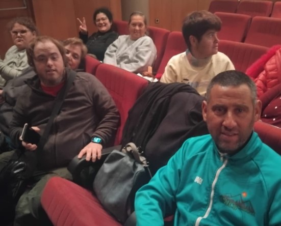 Tarda de teatre i convivència